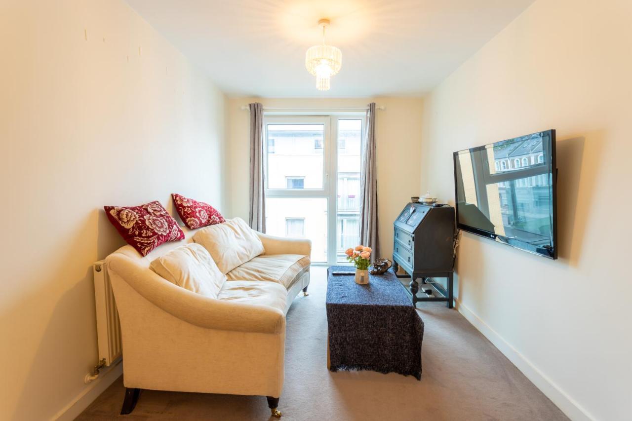 Amazing Modern 2 Bedroom Flat In Greenwich For 4 People London Exterior photo