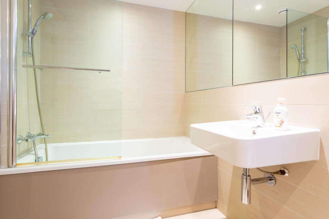 Amazing Modern 2 Bedroom Flat In Greenwich For 4 People London Exterior photo